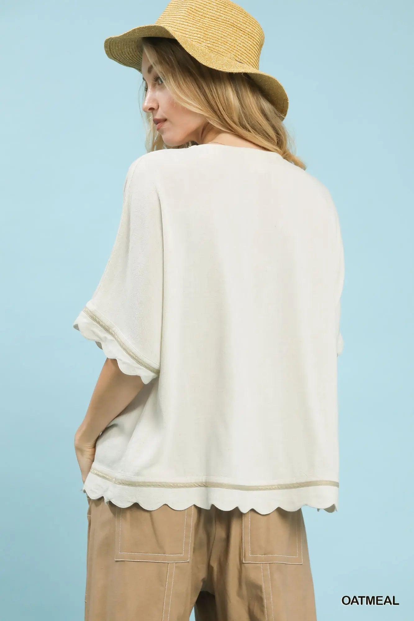UMGEE Oatmeal Linen Blend Scallop Trim Top