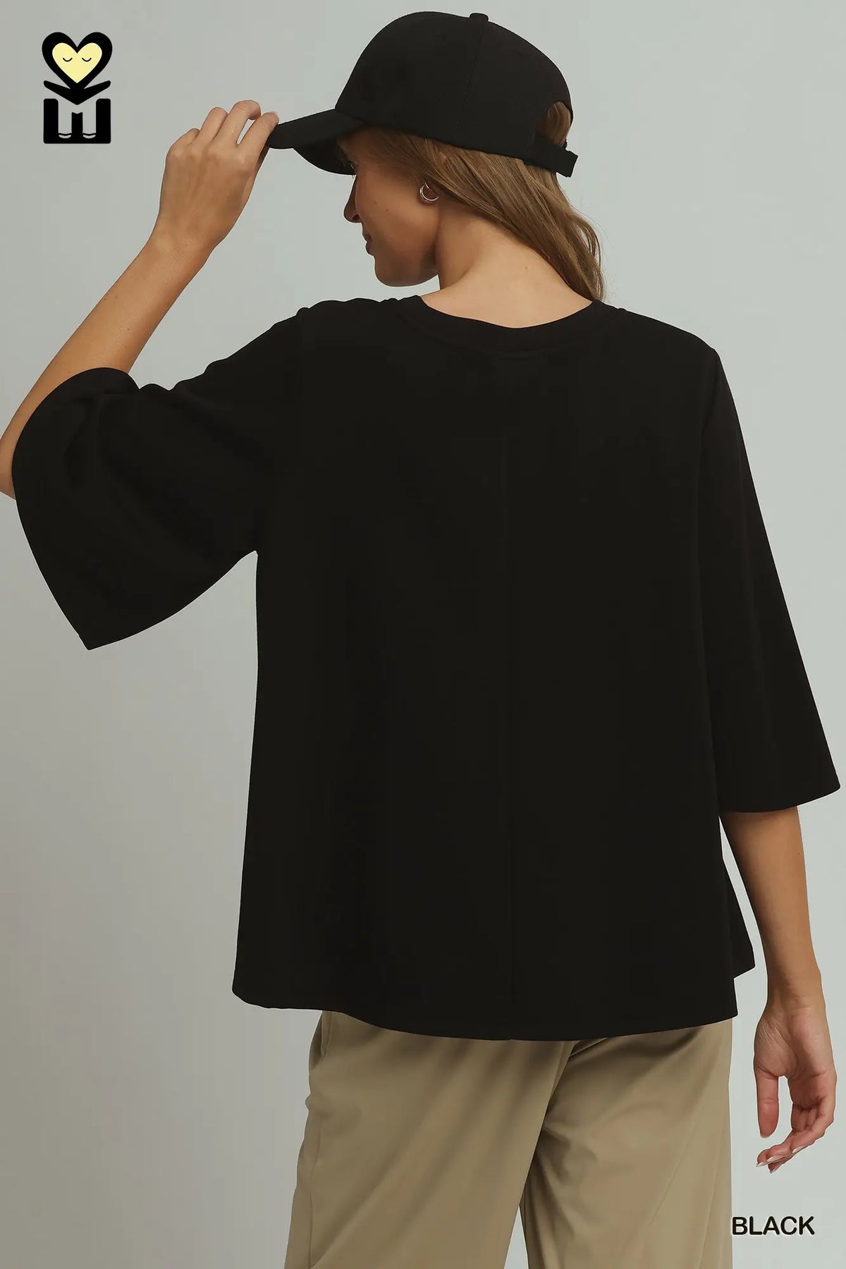 UMGEE Black Relaxed Wide Sleeve Top