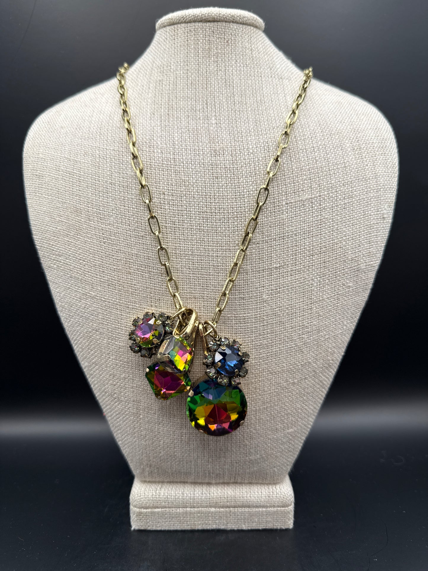 ALICE 5 Charm Volcano Necklace