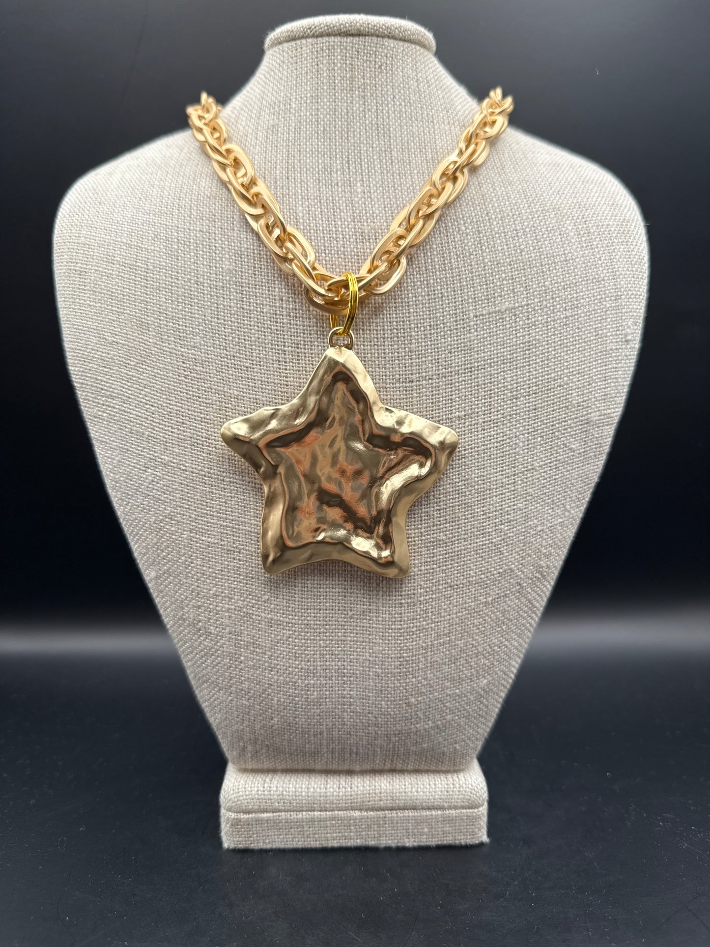 ALICE Hammered Gold Star Necklace