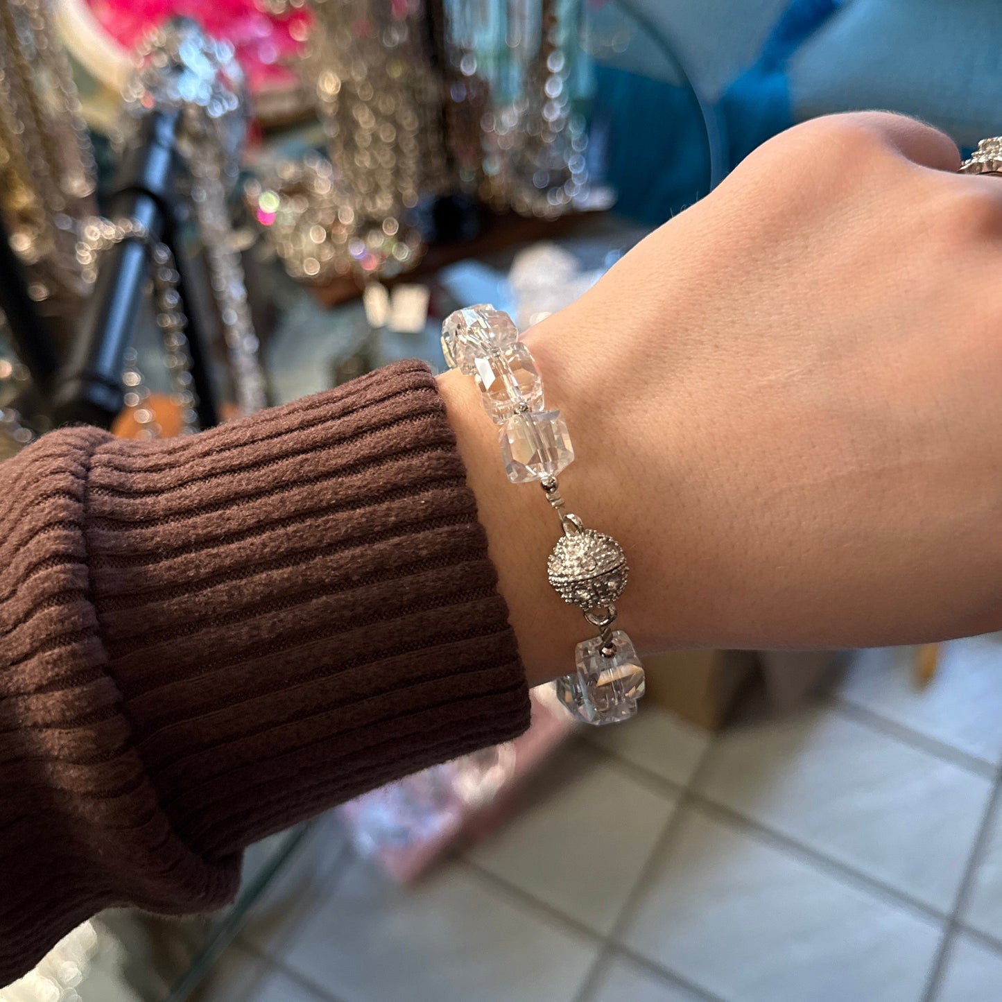 ALICE Clear Crystal Cube Magnetic Closure Bracelet