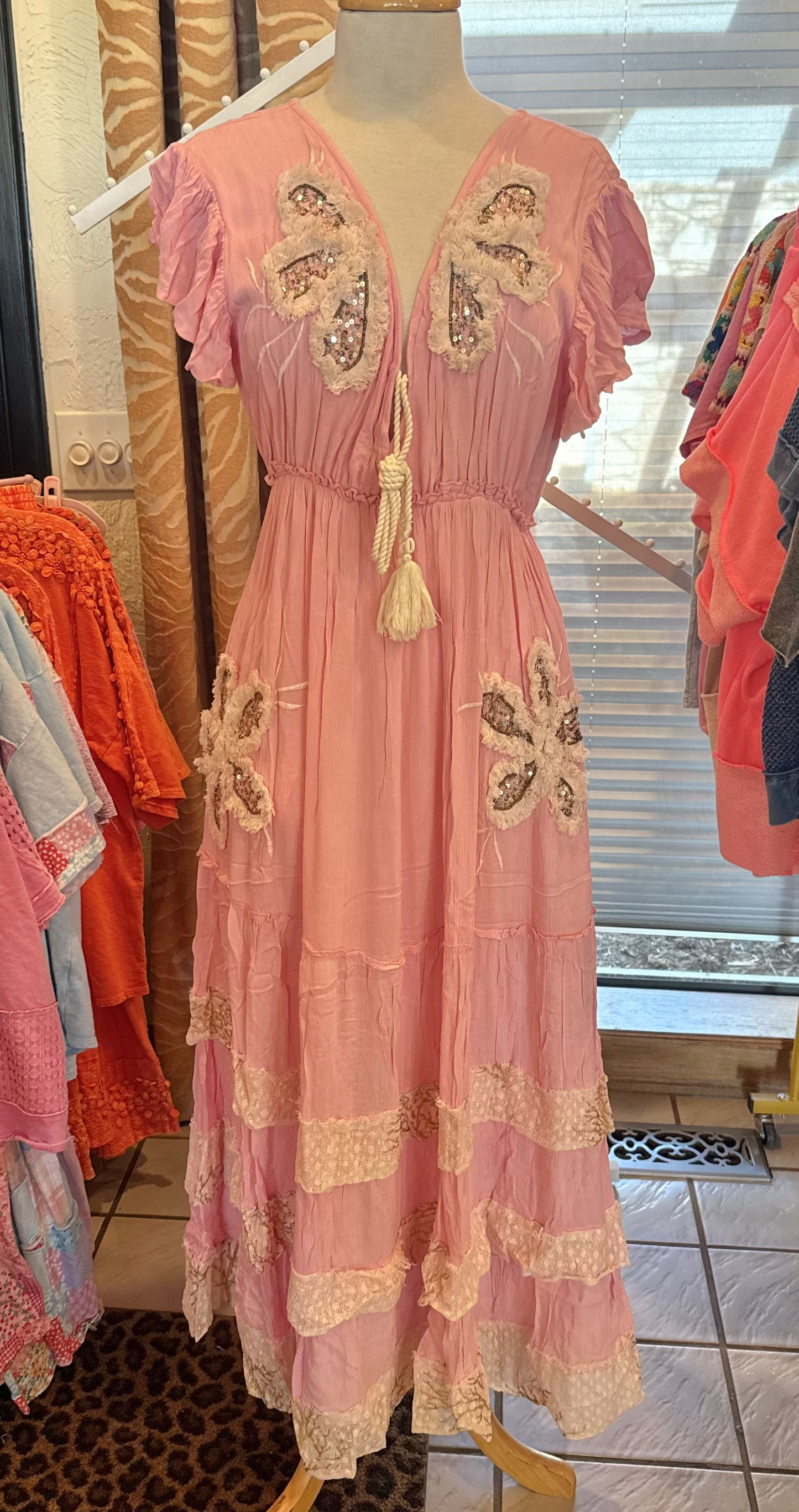 POL V-Neck Pink Floral Dress