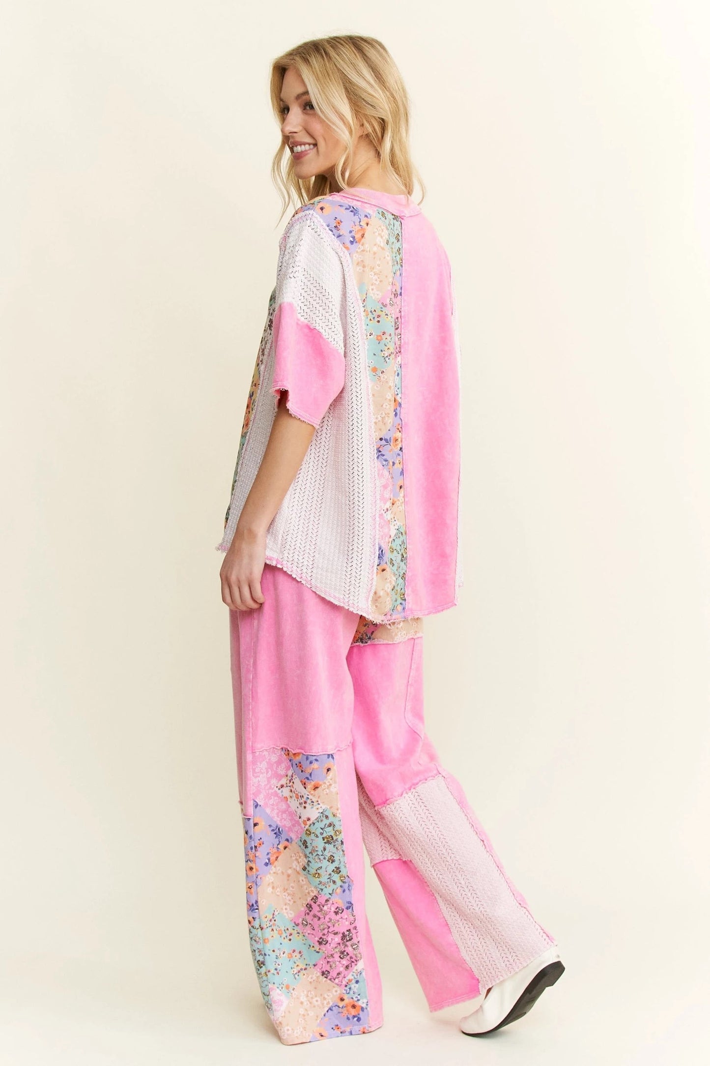 J. HER Mineral Washed Floral Printed Block Henley Top Short Sleeve Bubble Gum