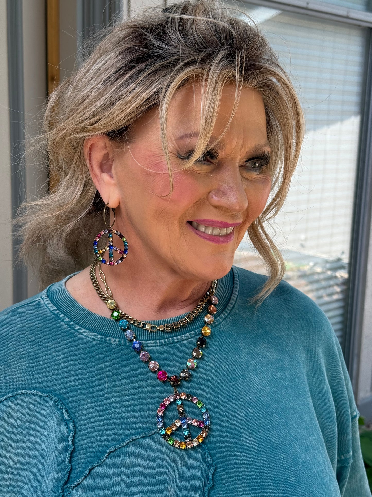 ALICE Multicolor Stone Peace Necklace