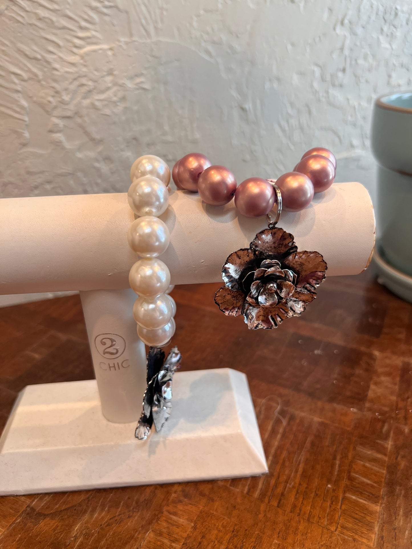 Pearl Bracelet with Metal Flower
