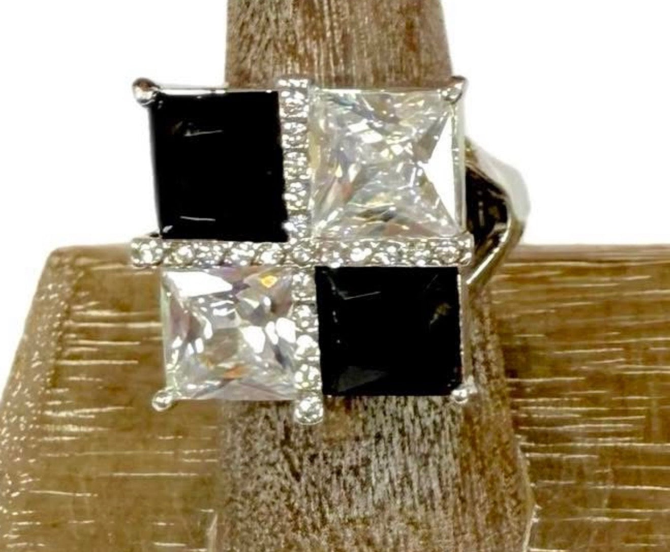 Checkered Stretchy Ring Silver / Gold