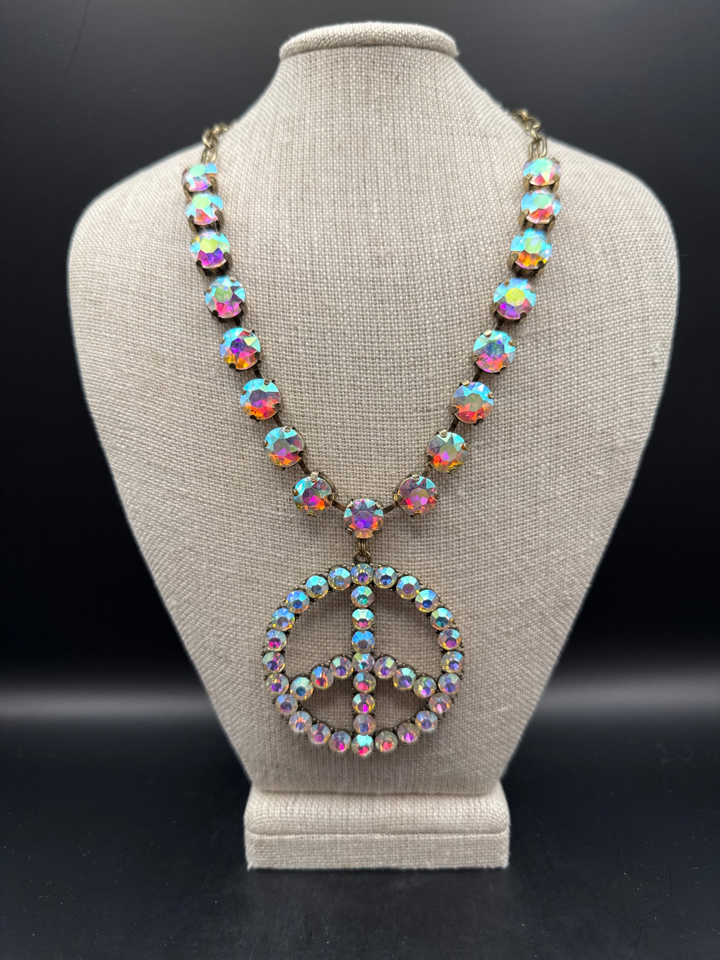 ALICE AB Stone Stone Peace Necklace