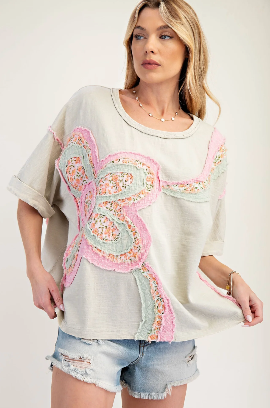 EASEL FLOWER PATCH MINERAL WASHED COTTON SLUB TOP LIGHT SAGE