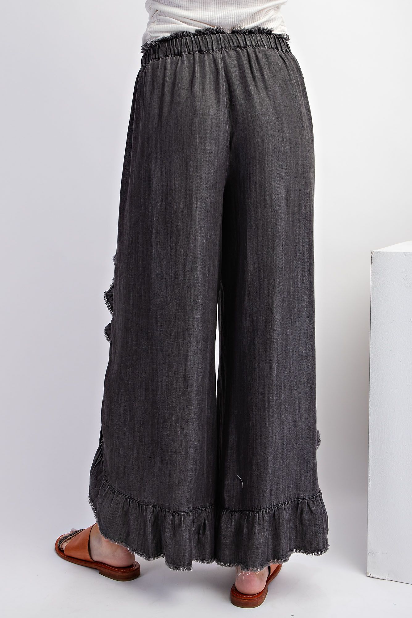 EASEL Washed Ruffle Loose Fit Pants Black
