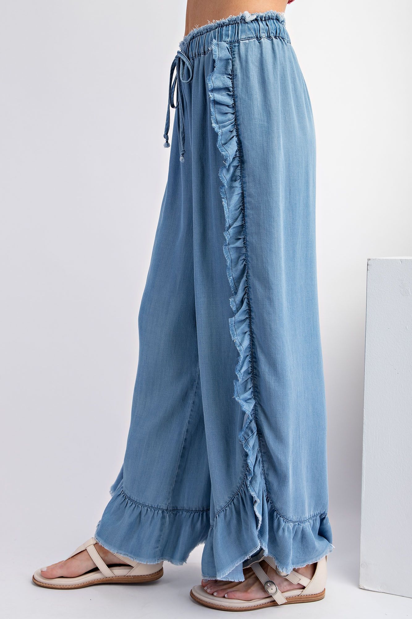 EASEL Ruffle Chambray Pants Light Denim