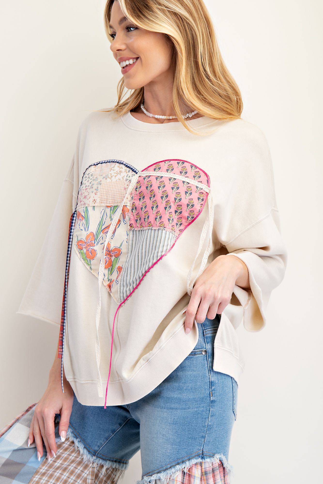EASEL Heart Patch Mineral Washed Knit Top Ecru