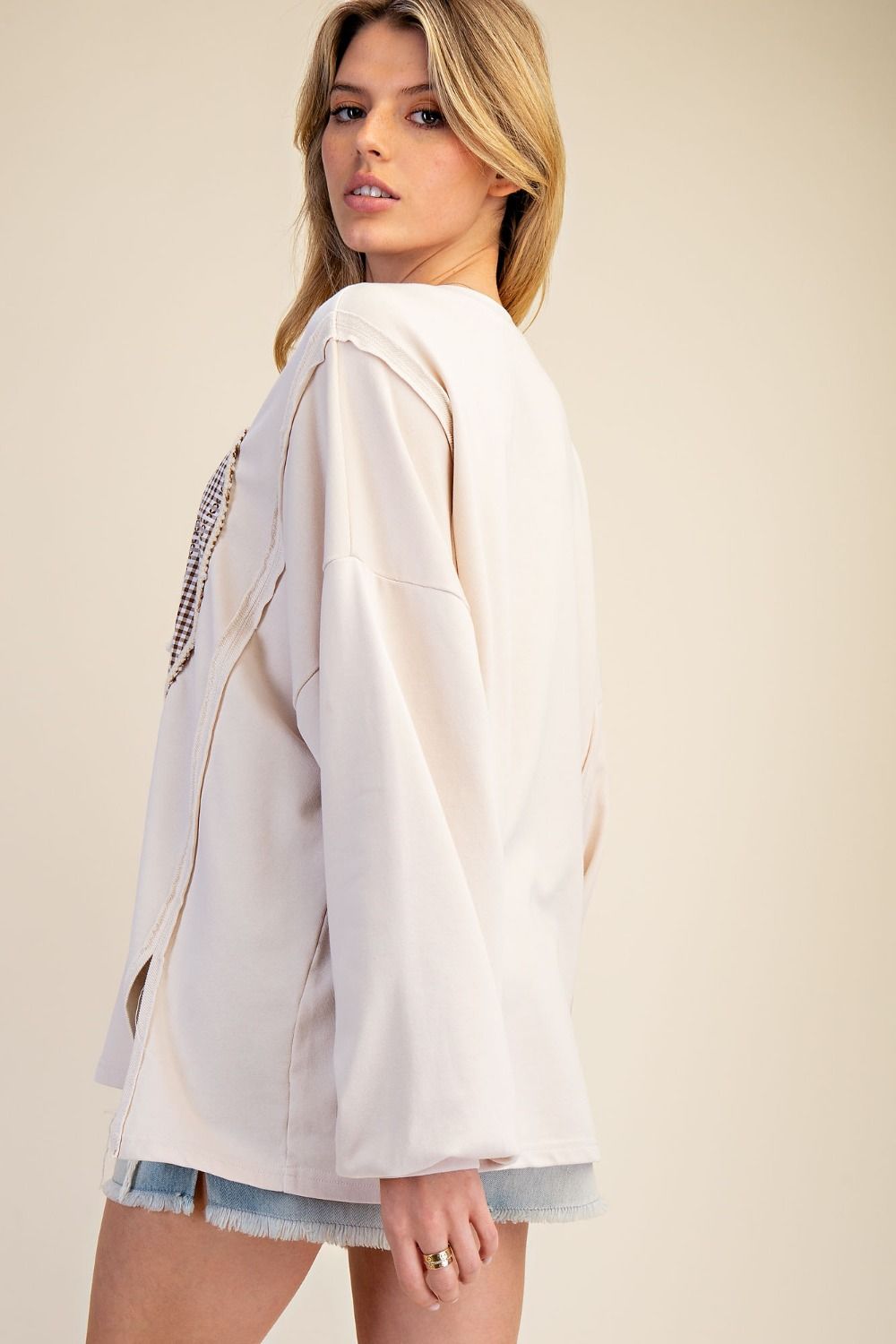 EASEL Heart Patch Terry Knit Pullover Love Ecru