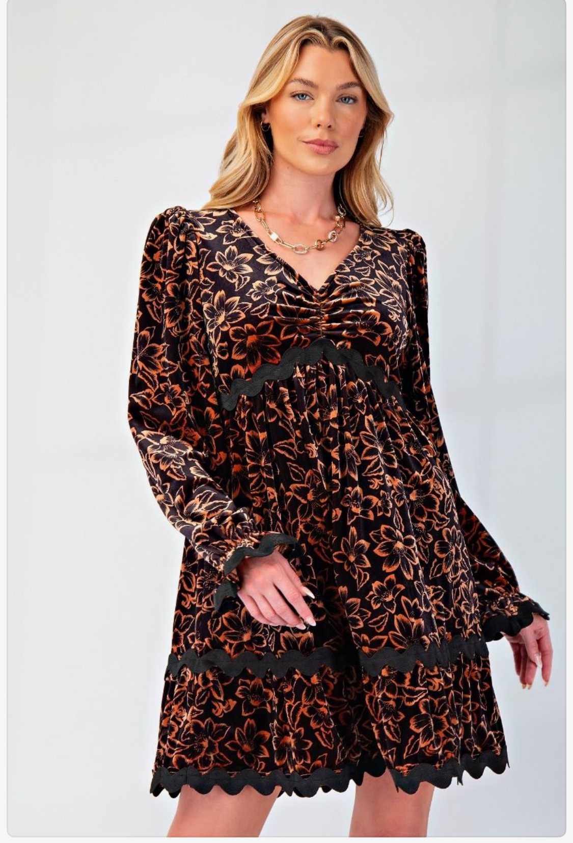 UMGEE black and gold velvet dress