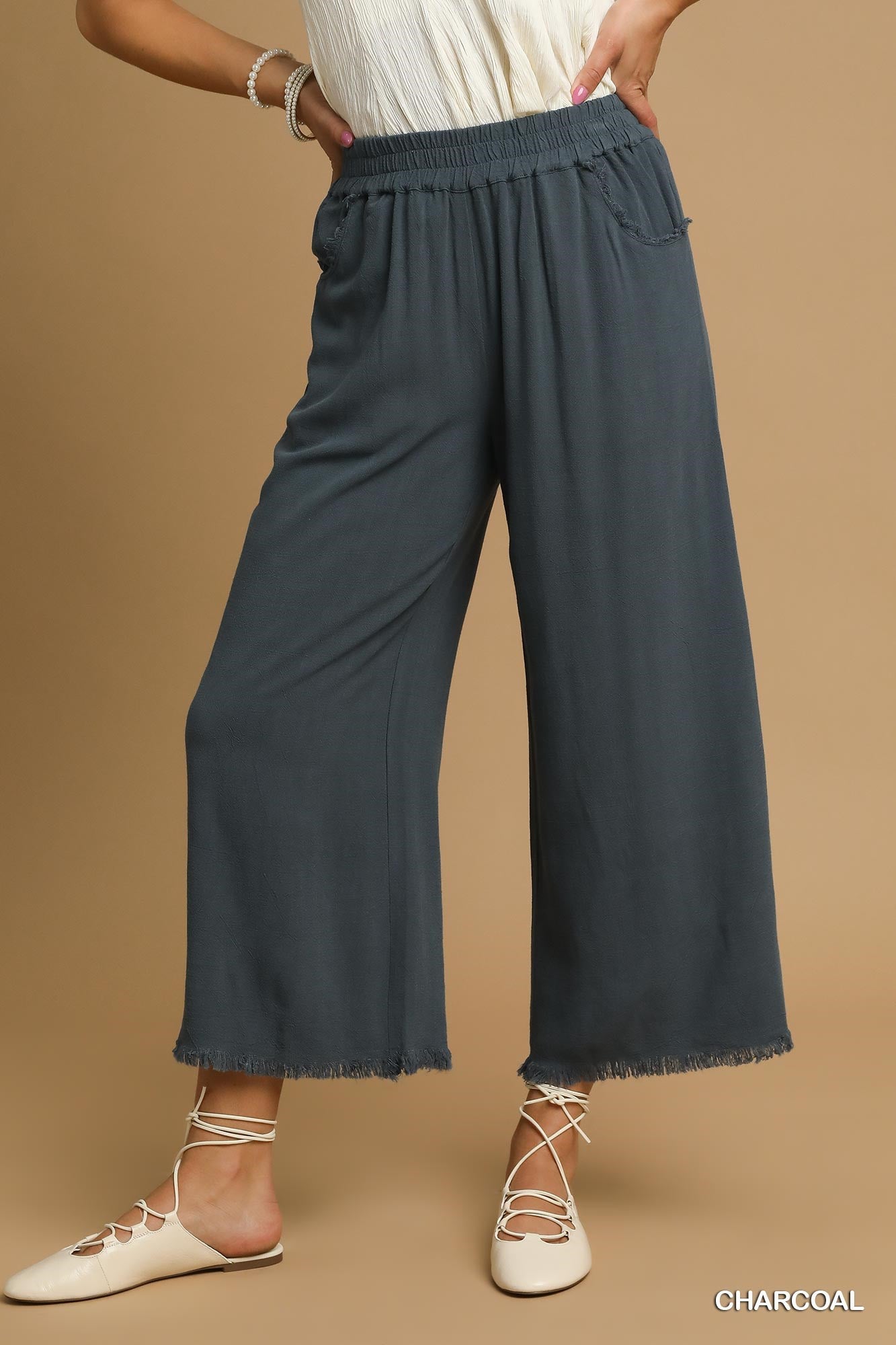 UMGEE Charcoal Frayed Wide-Leg Pants
