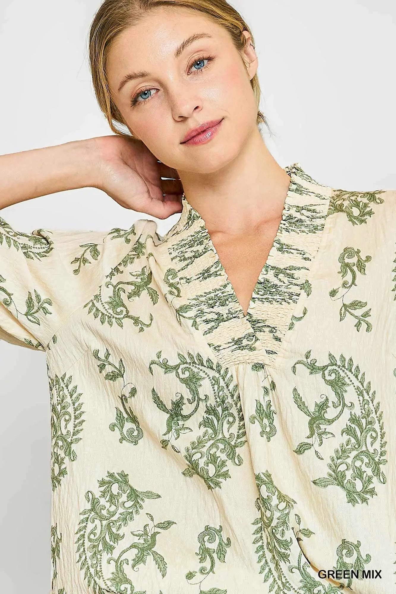 UMGEE Green Willow Vine Ruffle Trim Blouse