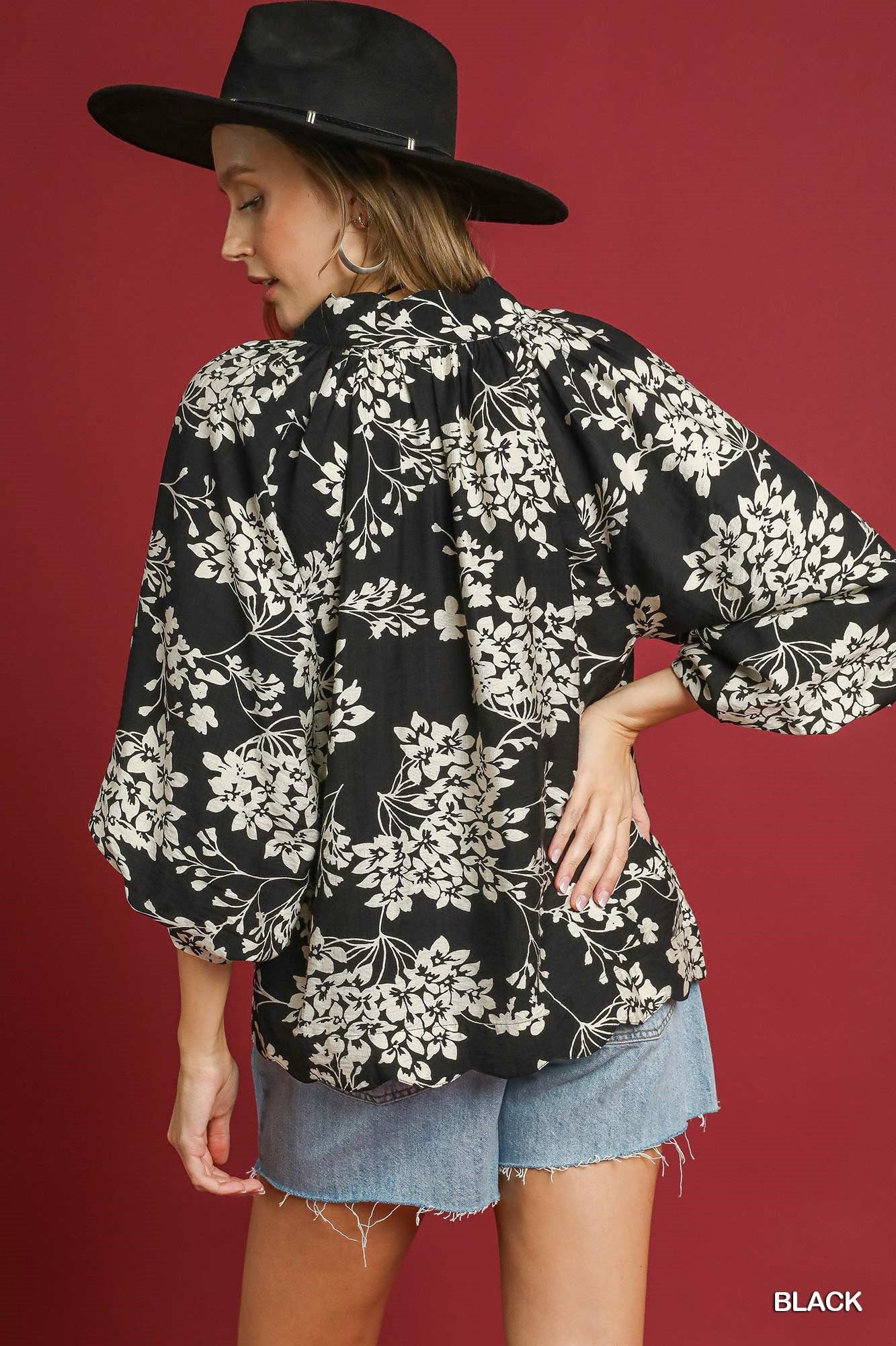 UMGEE Cherry Blossom Print Scalloped Hem Blouse Black