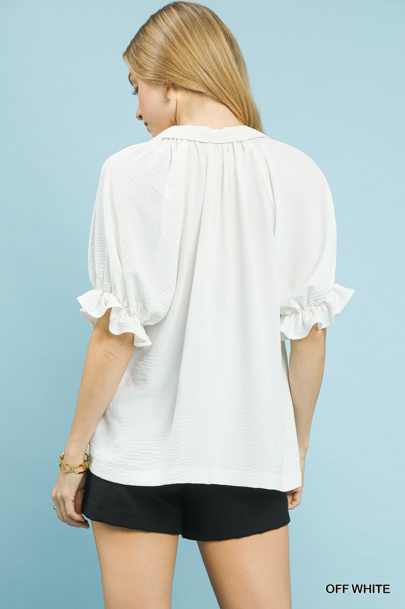 UMGEE Off White Collared V-Neck Top