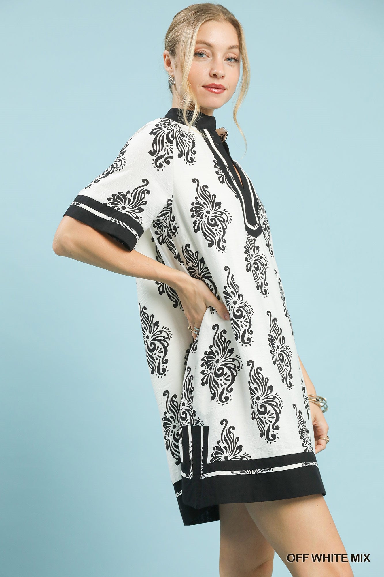 UMGEE Black and White Abstract Print Mini Dress