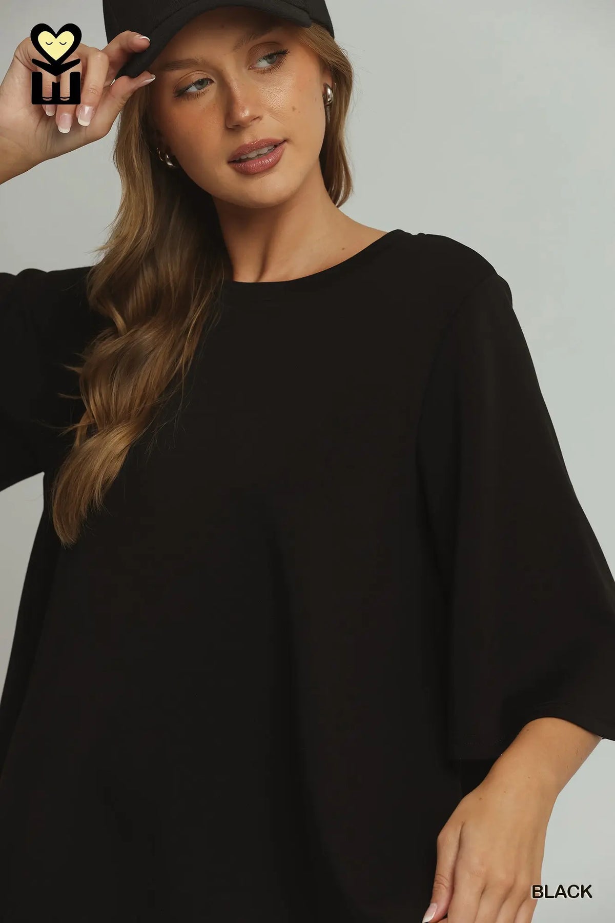 UMGEE Black Relaxed Wide Sleeve Top
