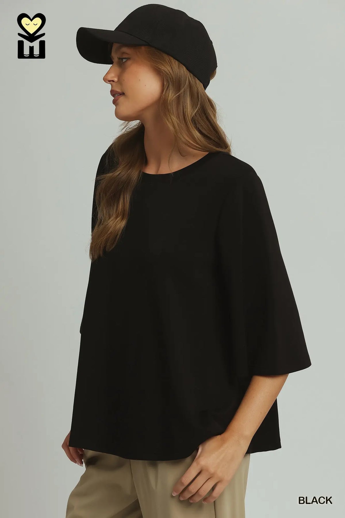 UMGEE Black Relaxed Wide Sleeve Top