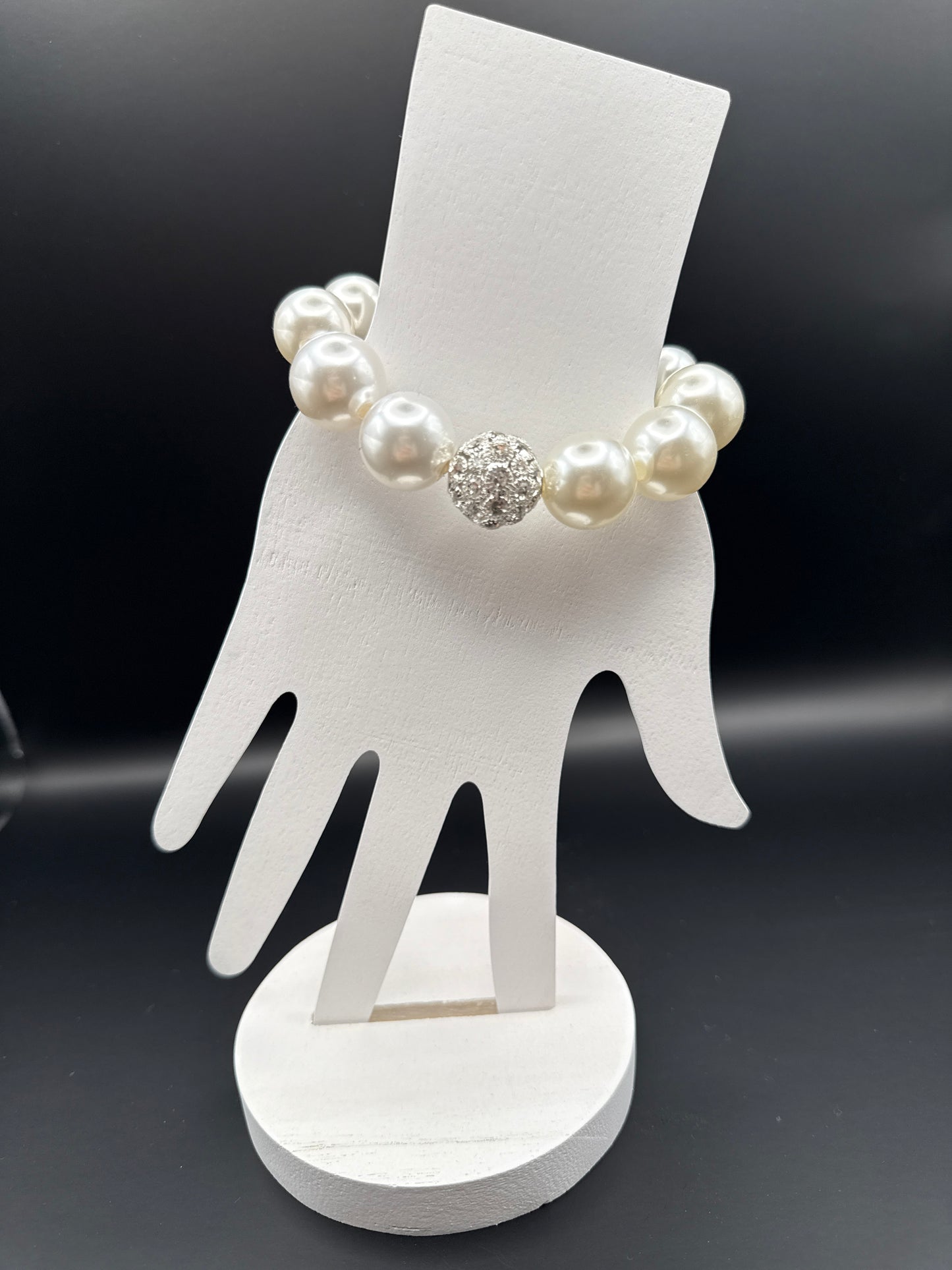 ALICE Large Pearl Bracelet with Crystal Bead