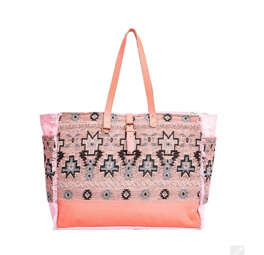 MYRA Suzanna Trail Weekender Bag