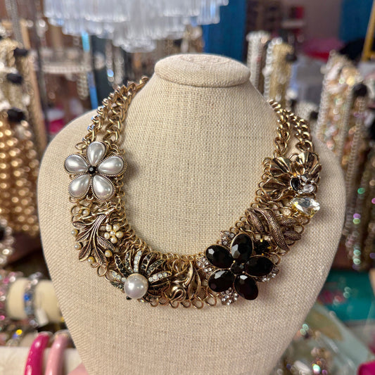 Black and Pearl Floral Collar Necklace
