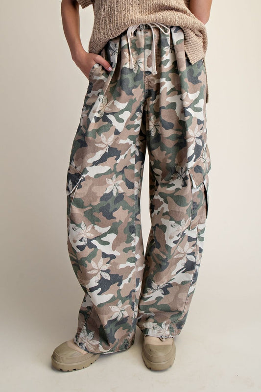 EASEL Camouflage Cargo Pants