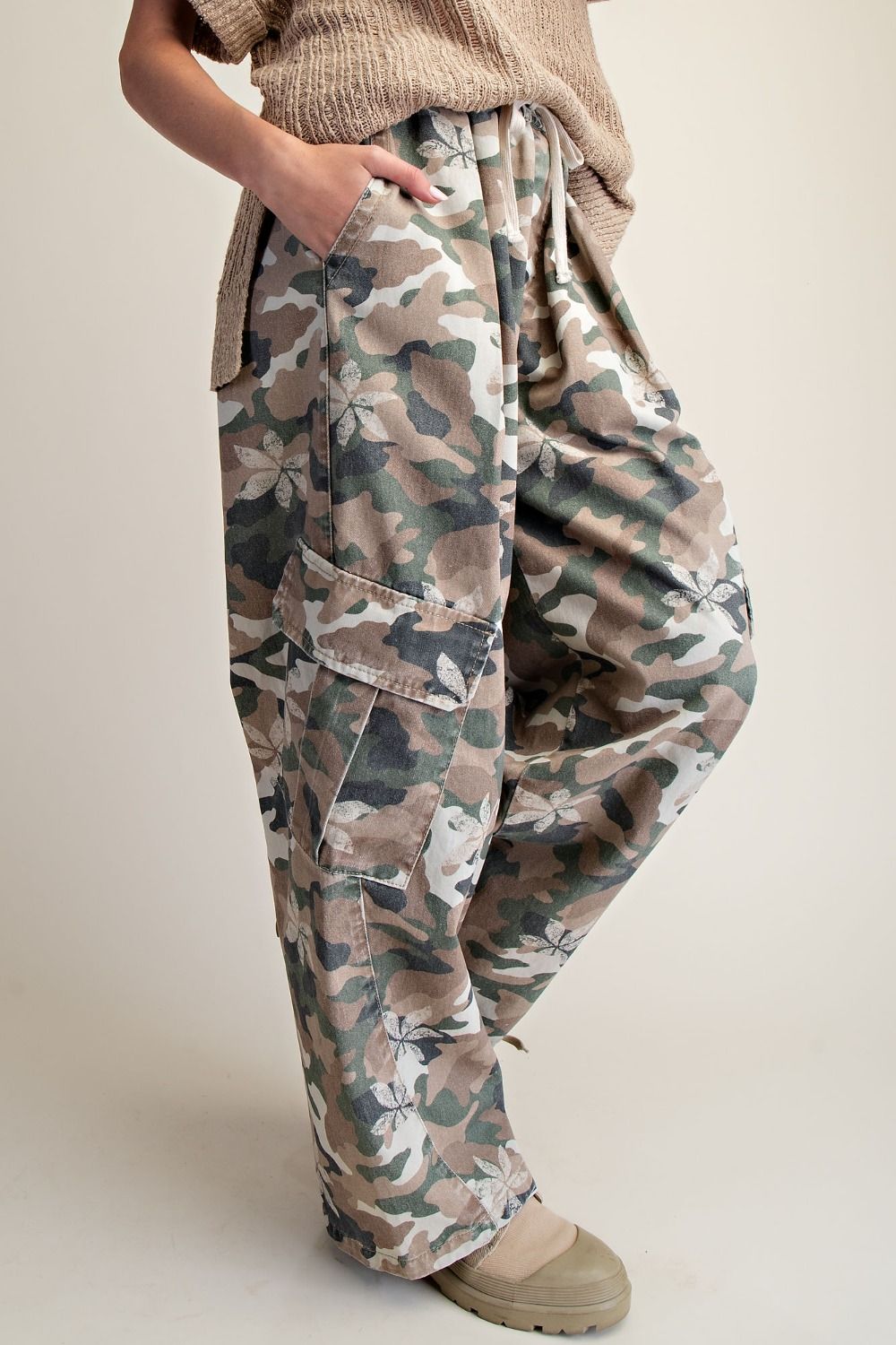 EASEL Camouflage Cargo Pants