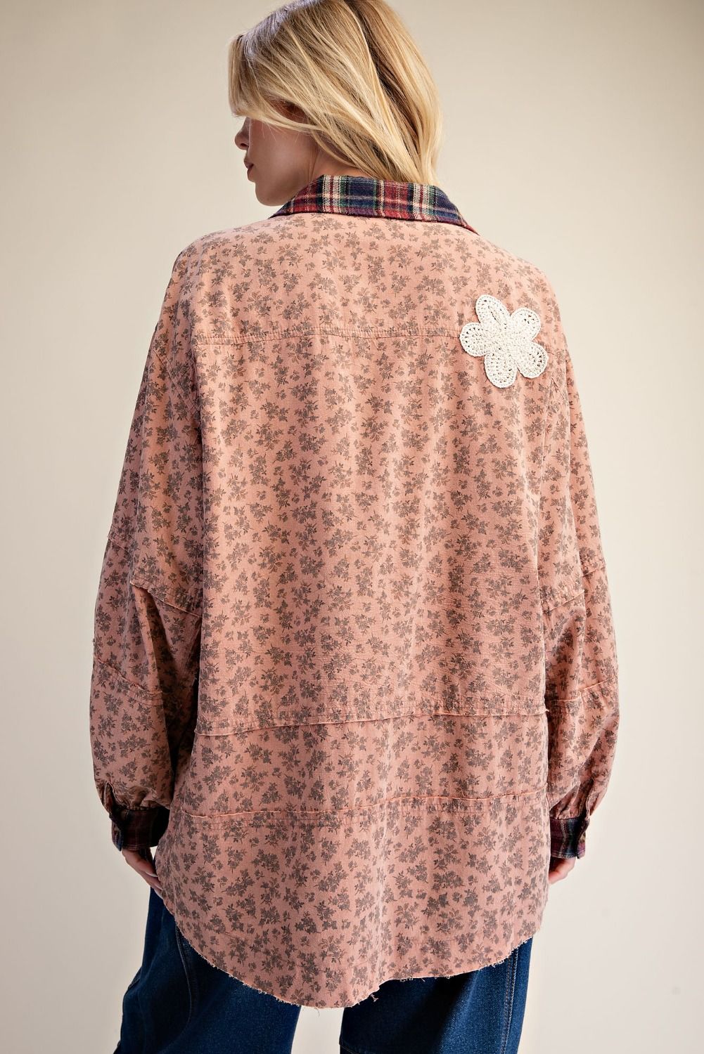 EASEL Mauve Floral Patch Top