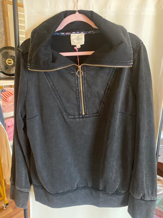 UMGEE half zip pullover in washed black