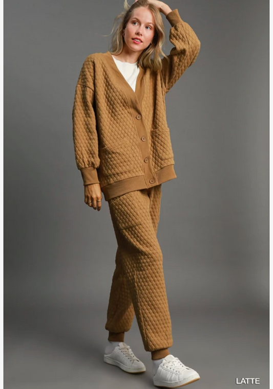 UMGEE quilted jogger pant in latte